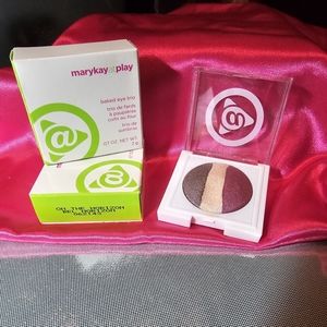 Mary Kay @play On the Horizon eyeshadow trio